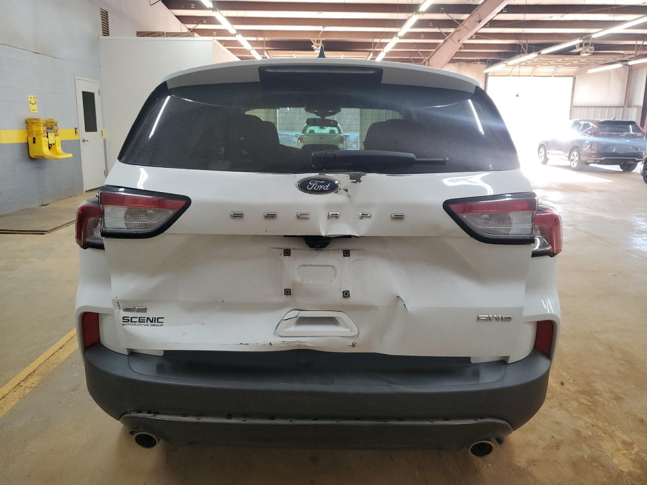 FORD ESCAPE SE