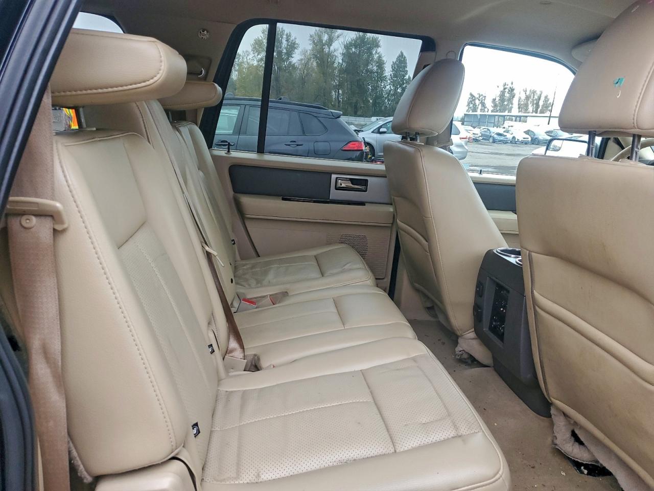 FORD EXPEDITION EL XLT