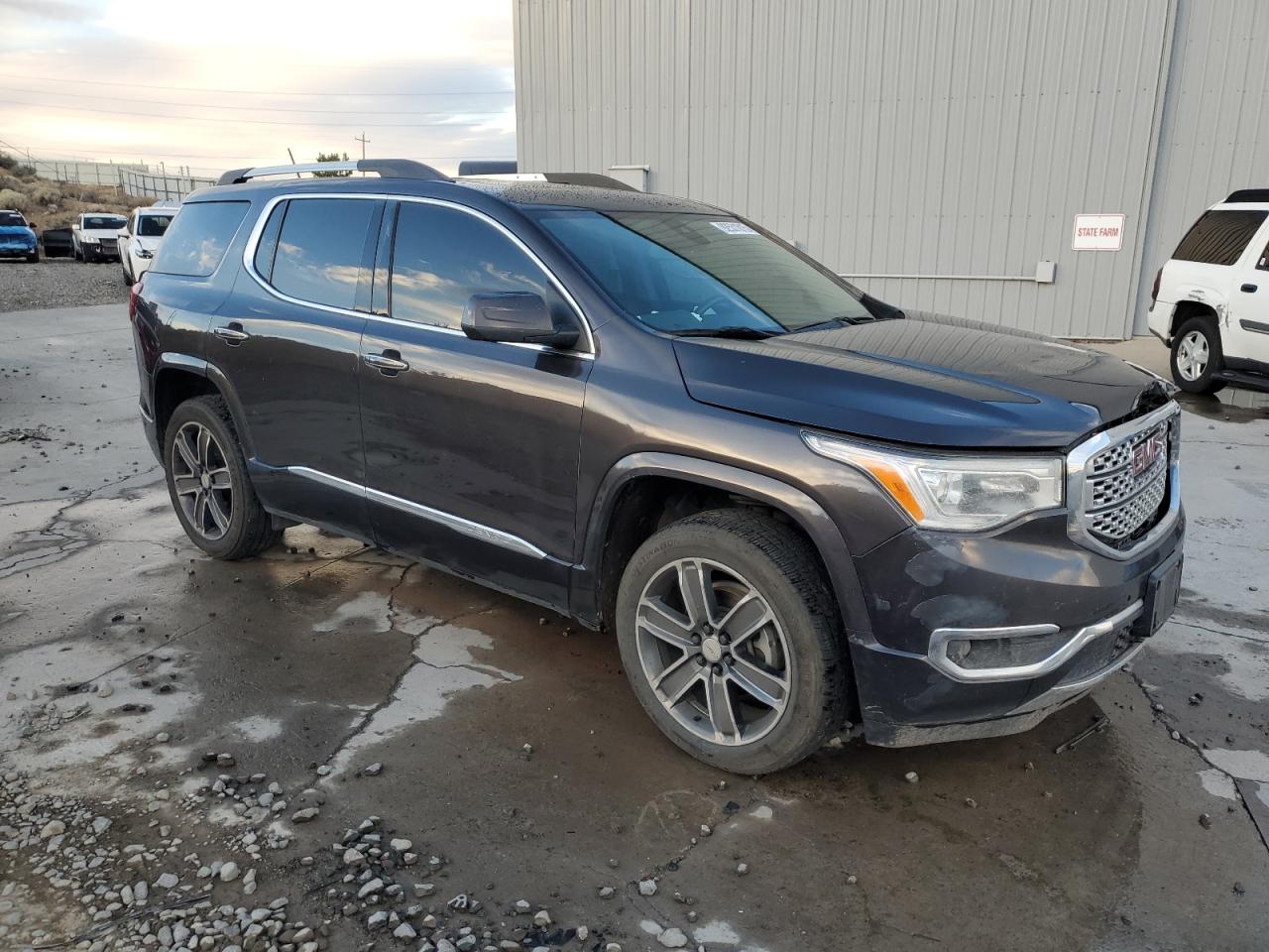 GMC ACADIA DENALI