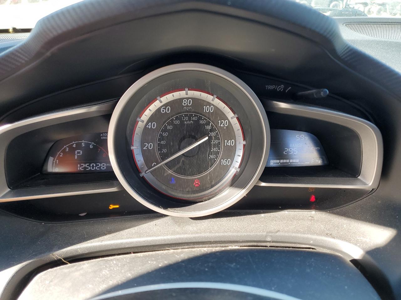 MAZDA 3 GRAND TOURING