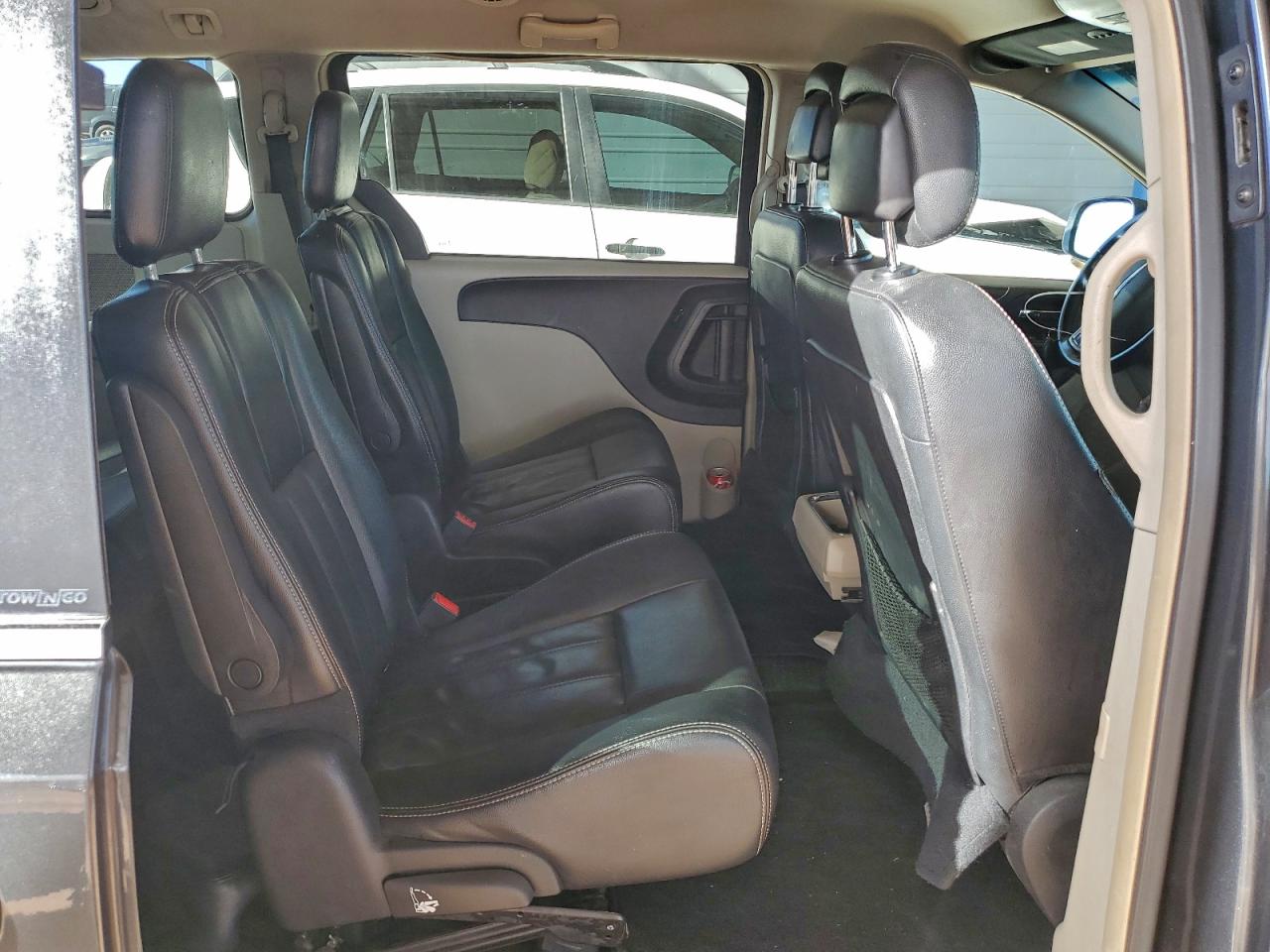 CHRYSLER TOWN & COUNTRY TOURING