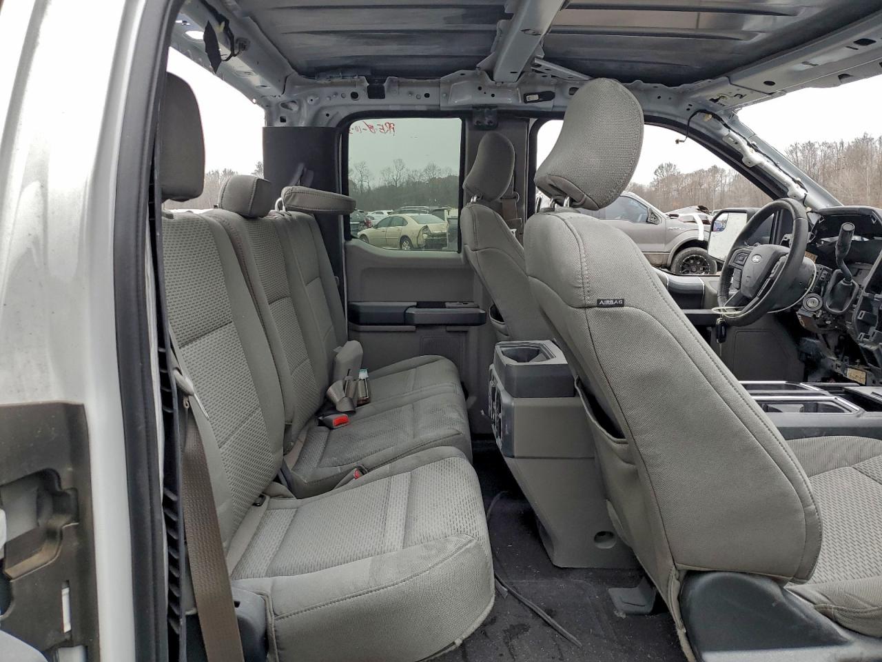 FORD F-150 SUPER CAB