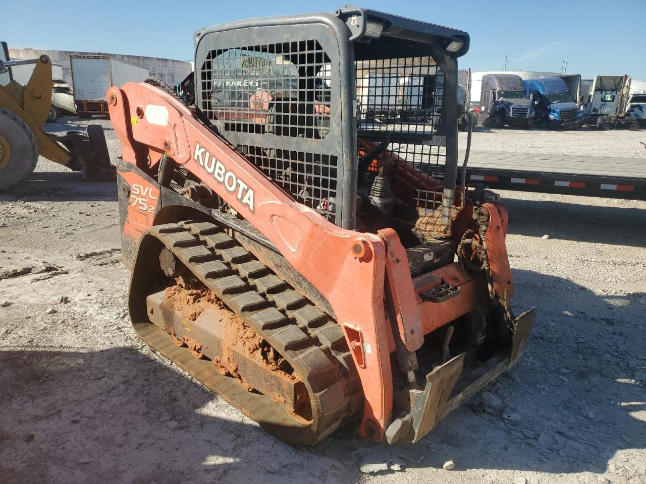 Lot #3301598627 2018 KUBOTA SVL75-2