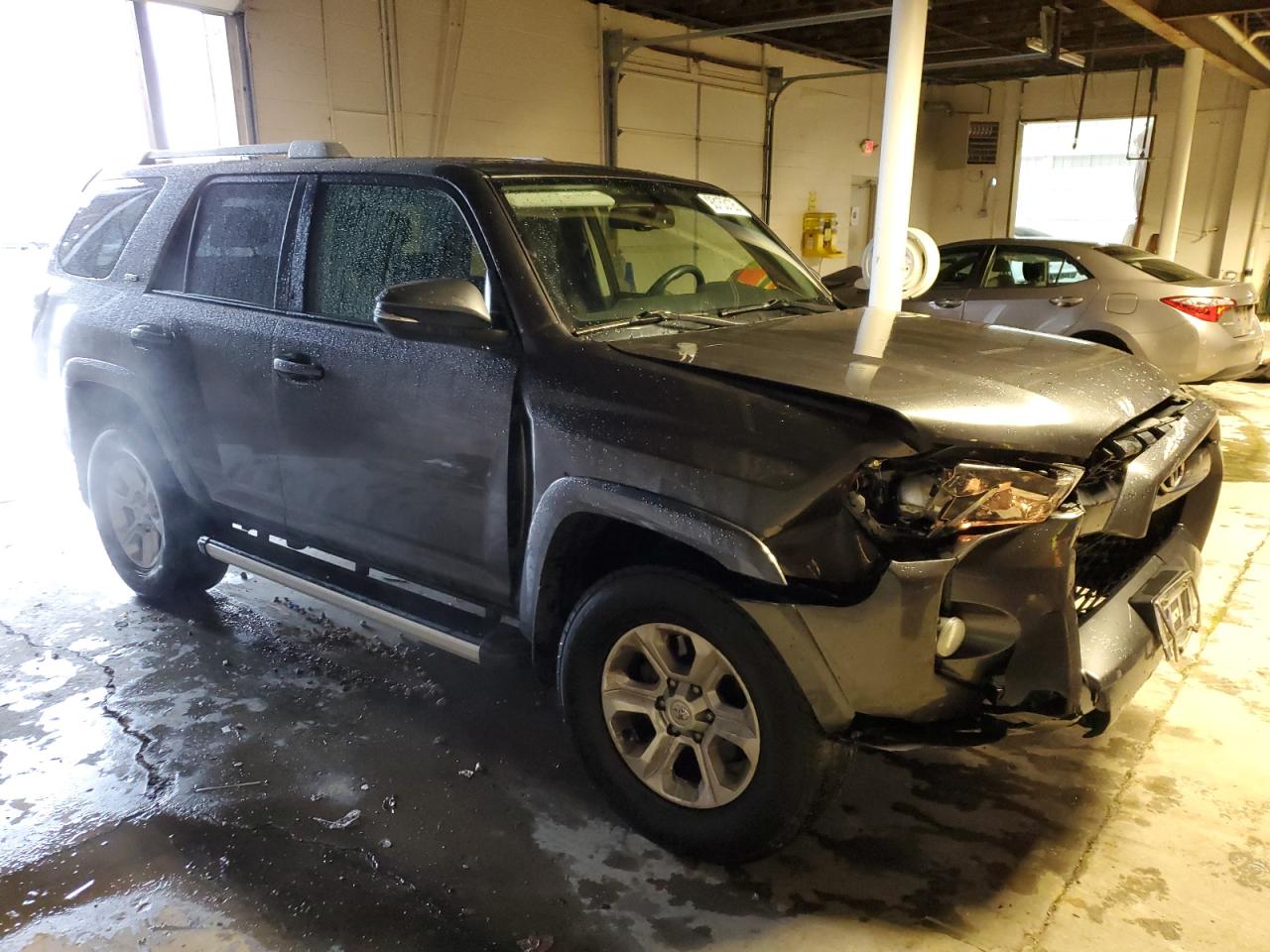 TOYOTA 4RUNNER SR5/SR5 PREMIUM