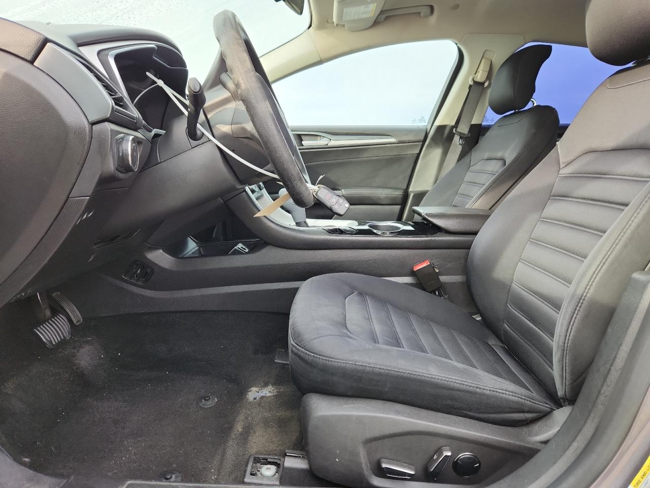 FORD FUSION SE HYBRID