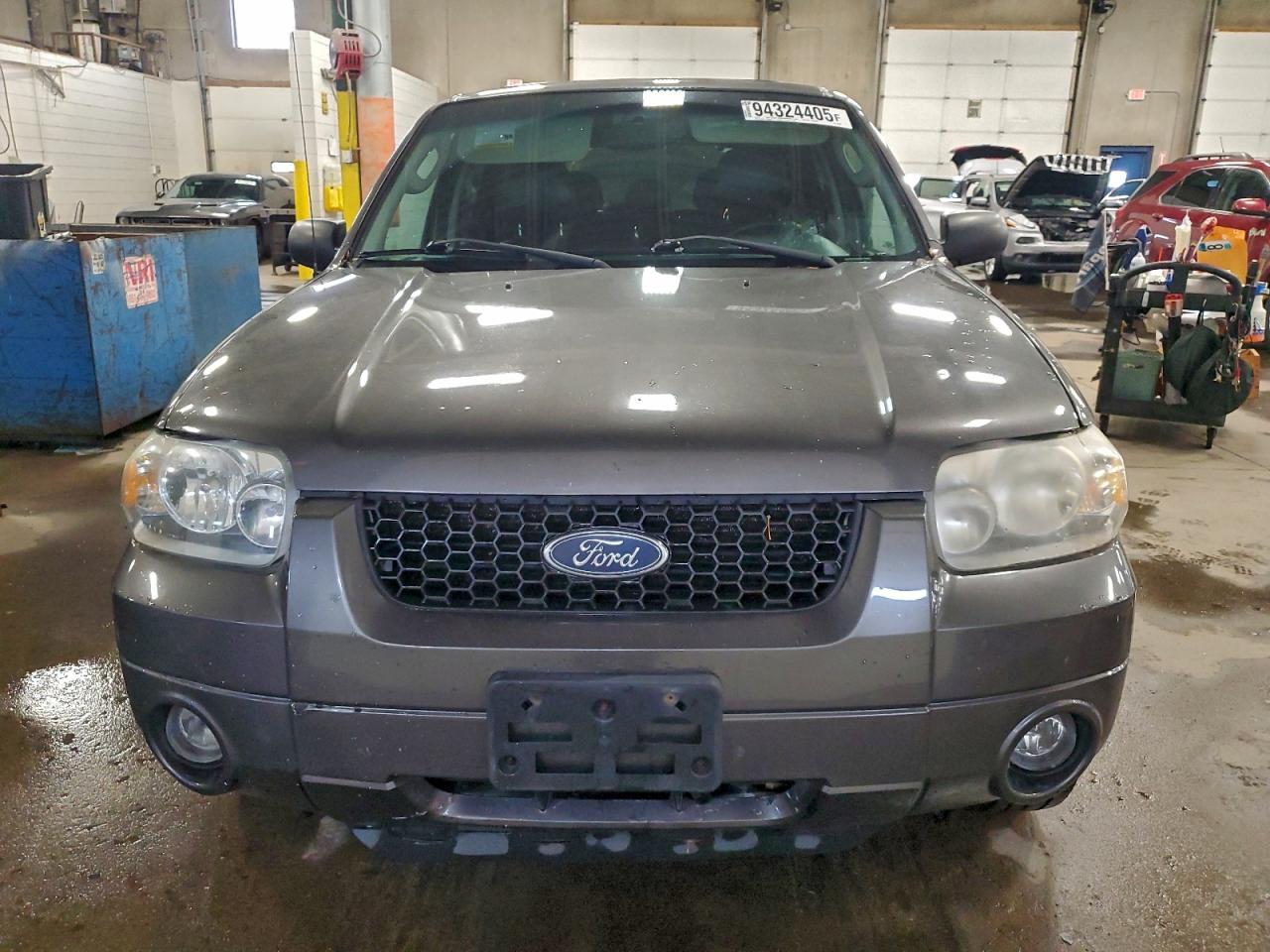 Lot #3311473257 2005 FORD ESCAPE LIM