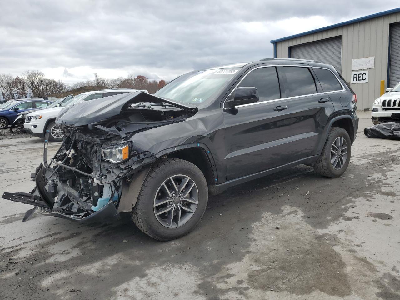 Lot #3301970457 2019 JEEP GRAND CHER