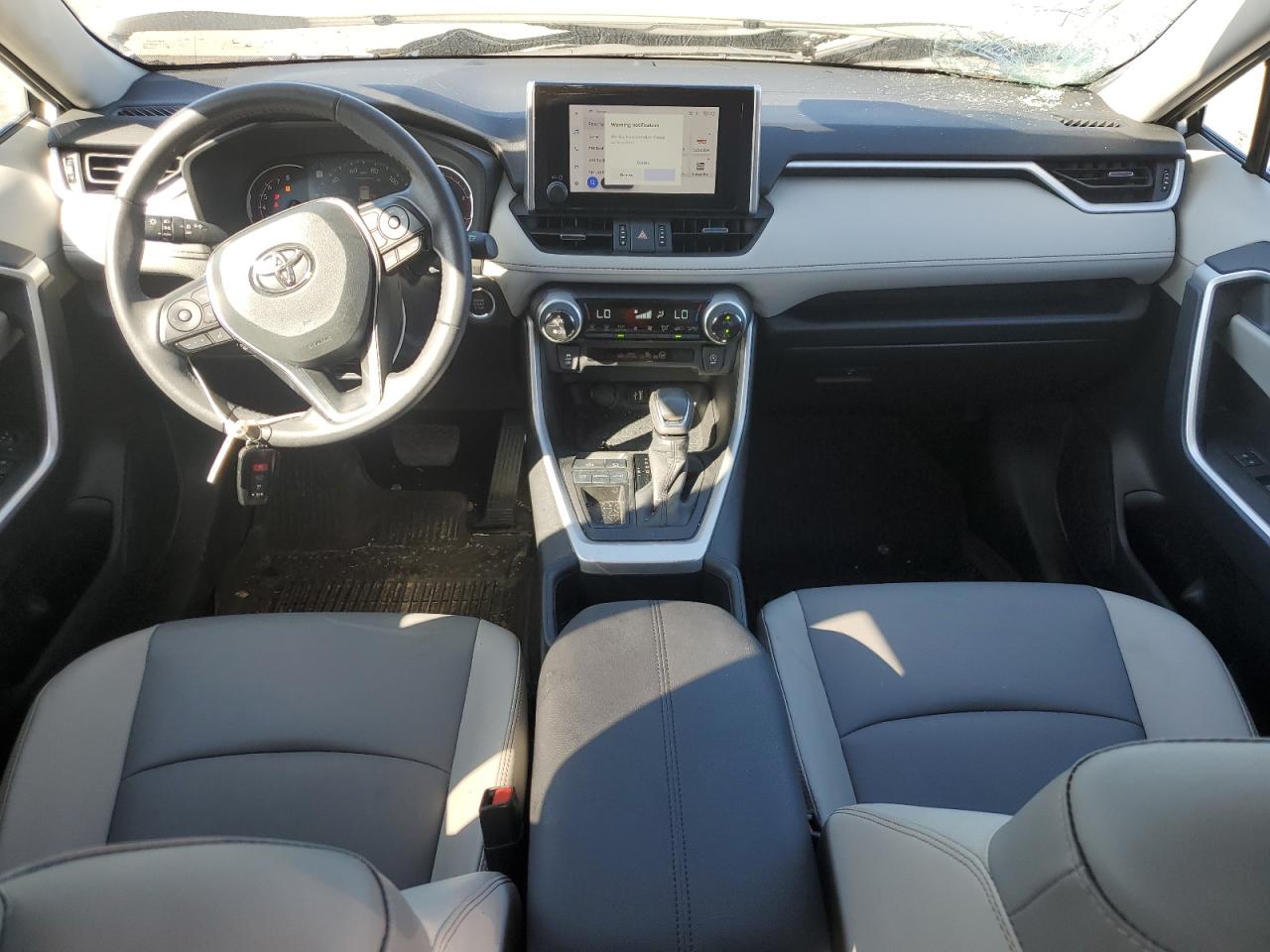 TOYOTA RAV4 XLE PREMIUM