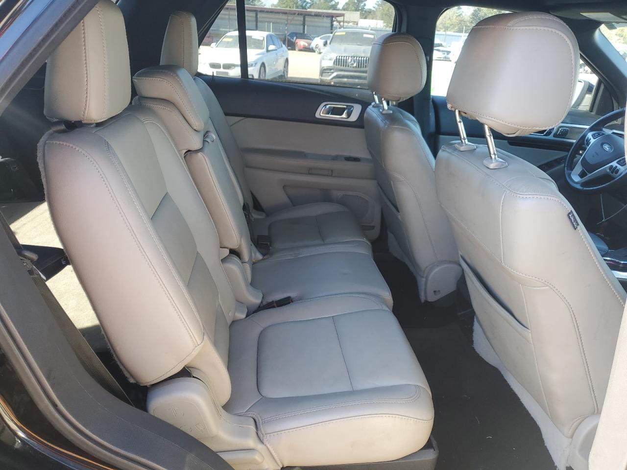 FORD EXPLORER LIMITED