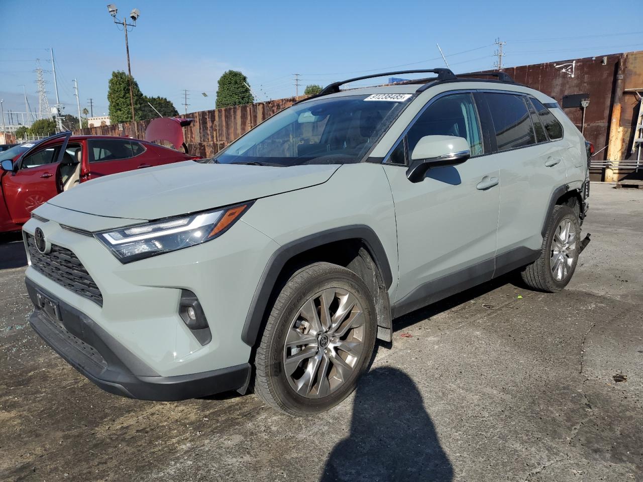 TOYOTA RAV4 XLE PREMIUM