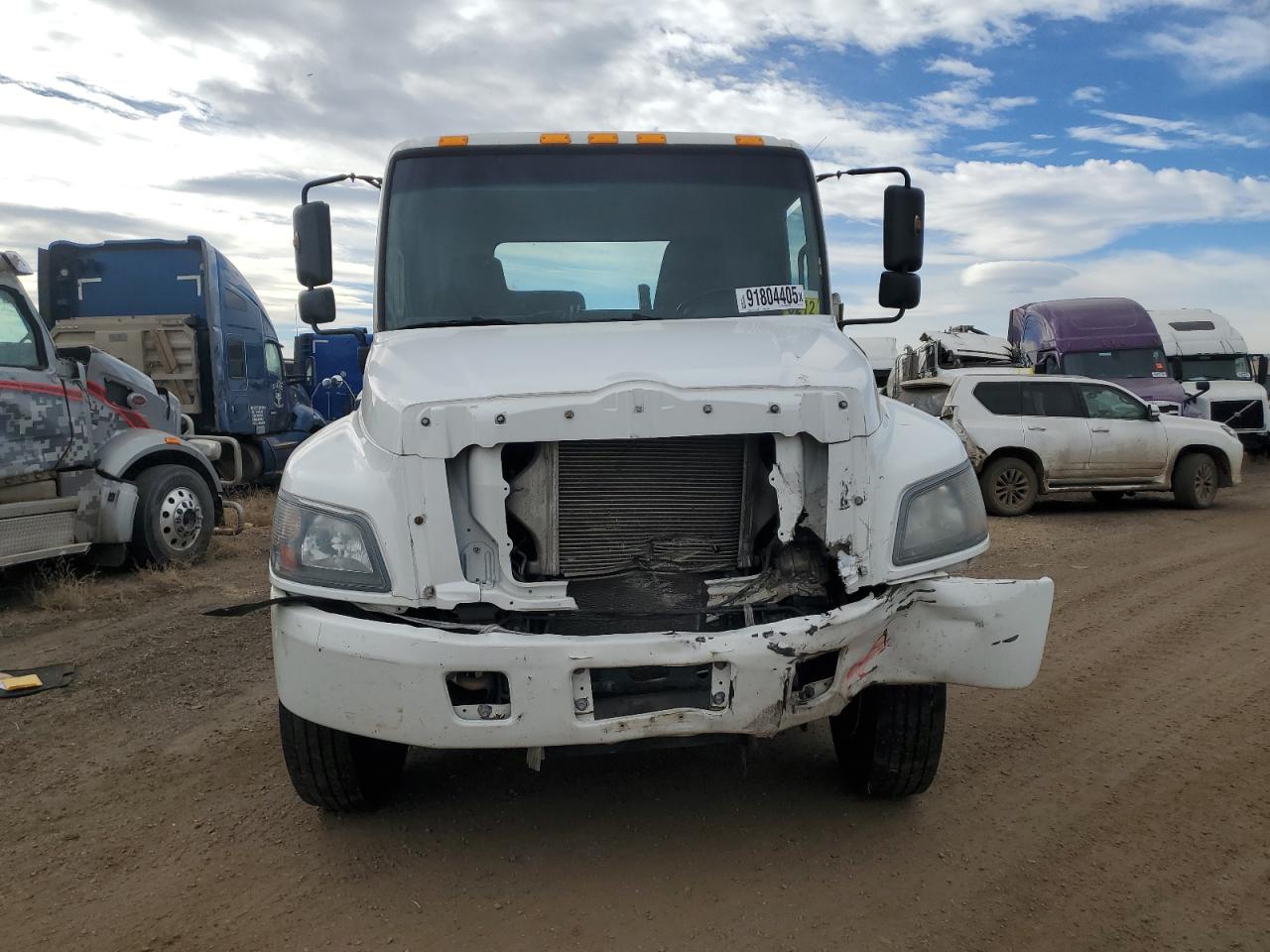 Lot #3309383970 2019 HINO 258/268