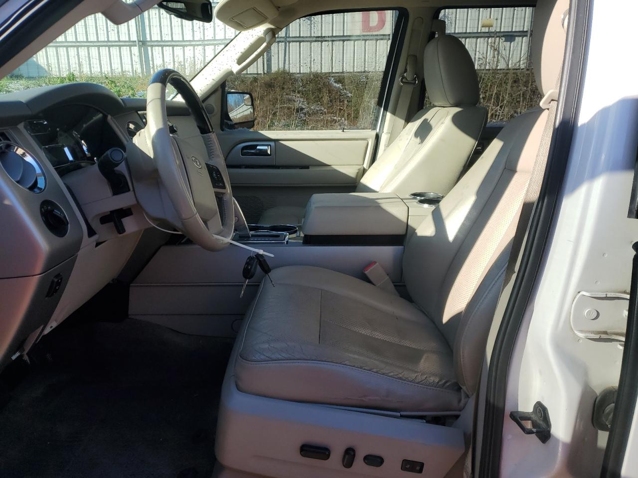 FORD EXPEDITION LIMITED
