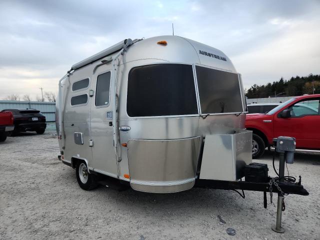Global Auto Auctions: 2004 AIRSTREAM CAMPER
