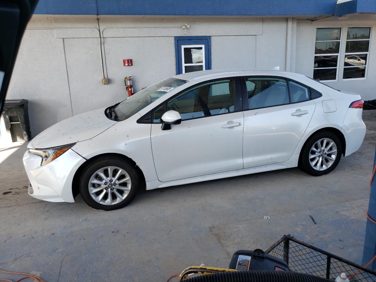 Lot #3302831914 2022 TOYOTA COROLLA LE