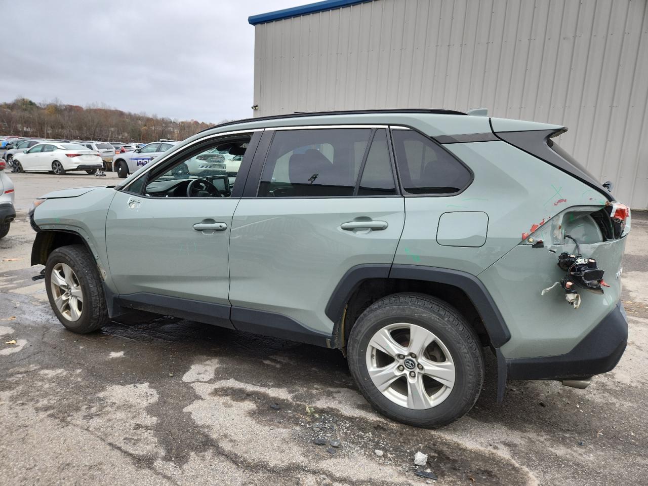 TOYOTA RAV4 XLE