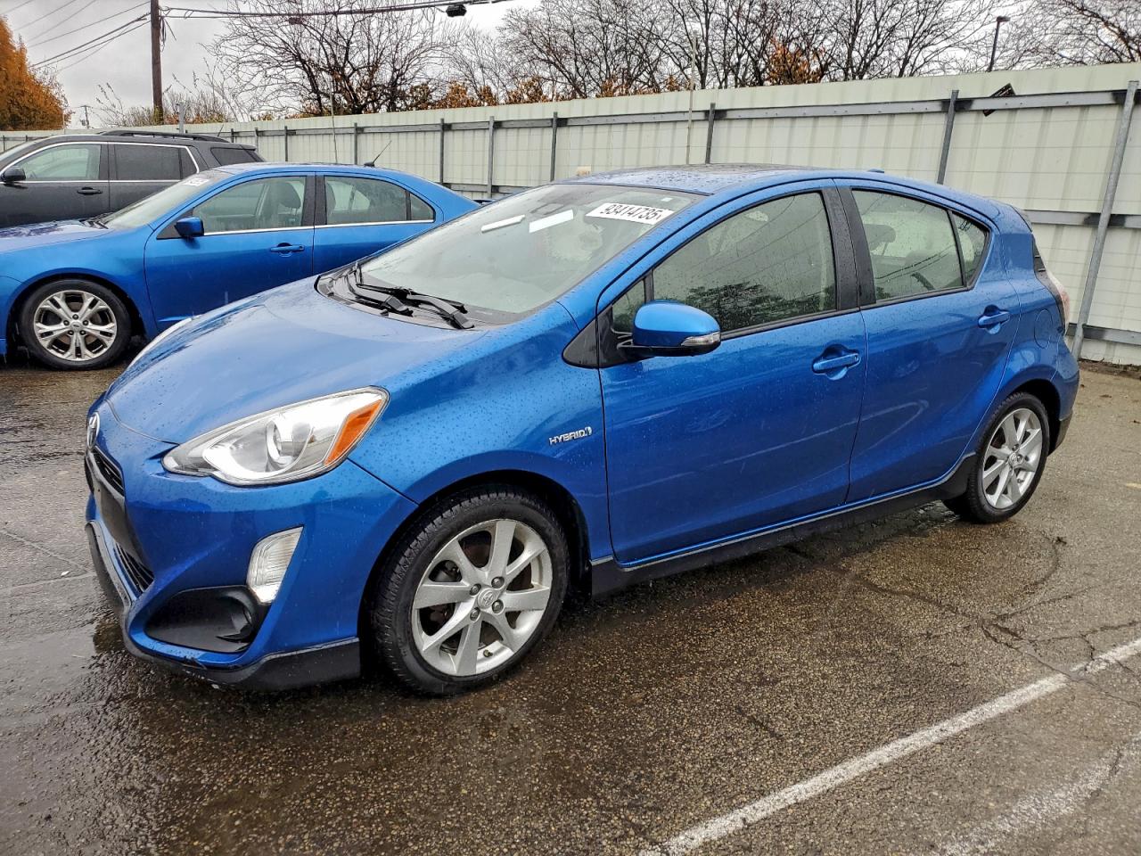 TOYOTA PRIUS C