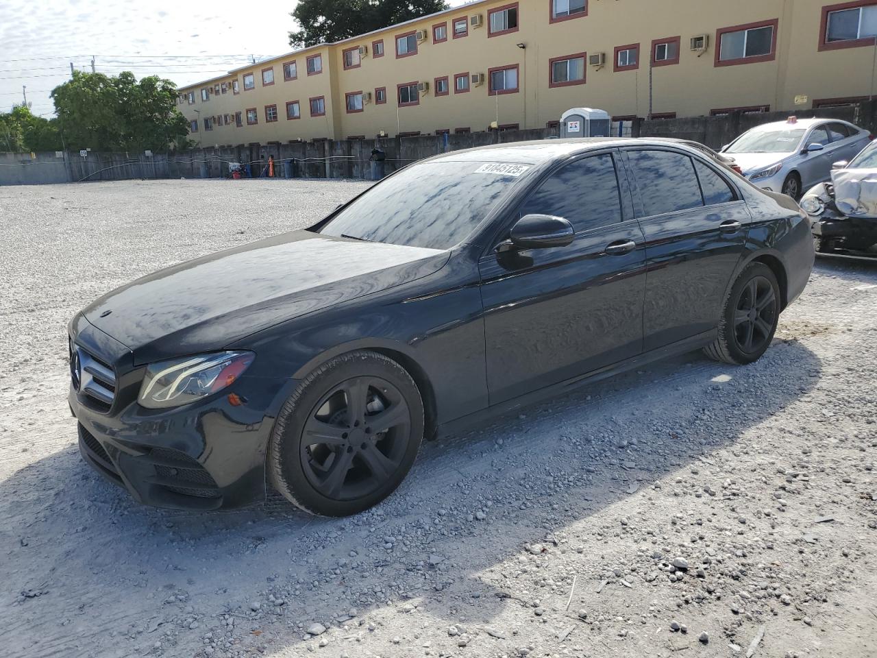 MERCEDES-BENZ E-CLASS 300