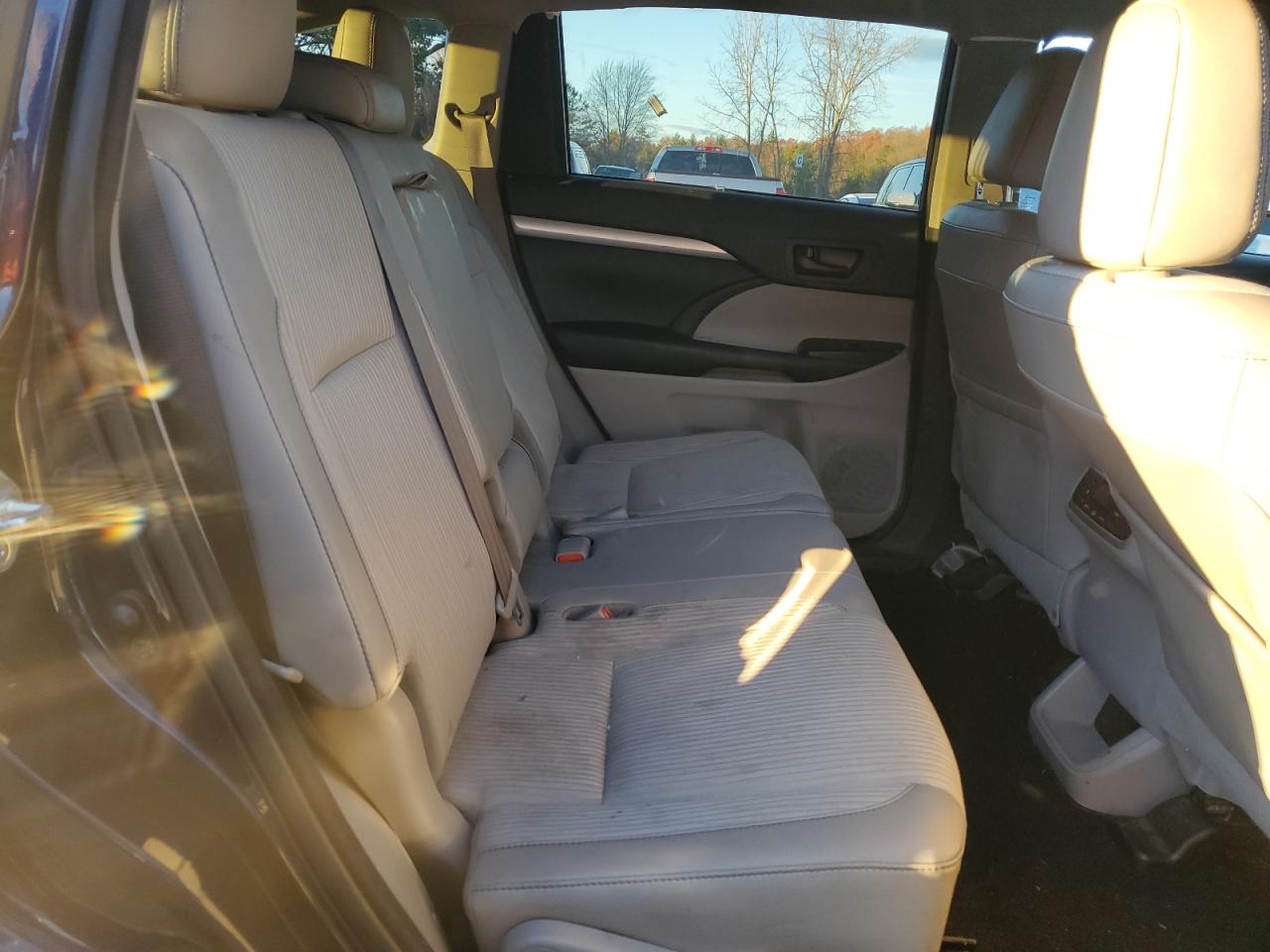 TOYOTA HIGHLANDER LE