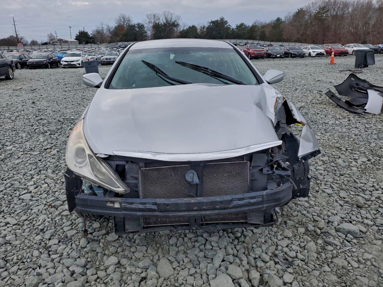 Lot #3302730052 2013 HYUNDAI SONATA GLS