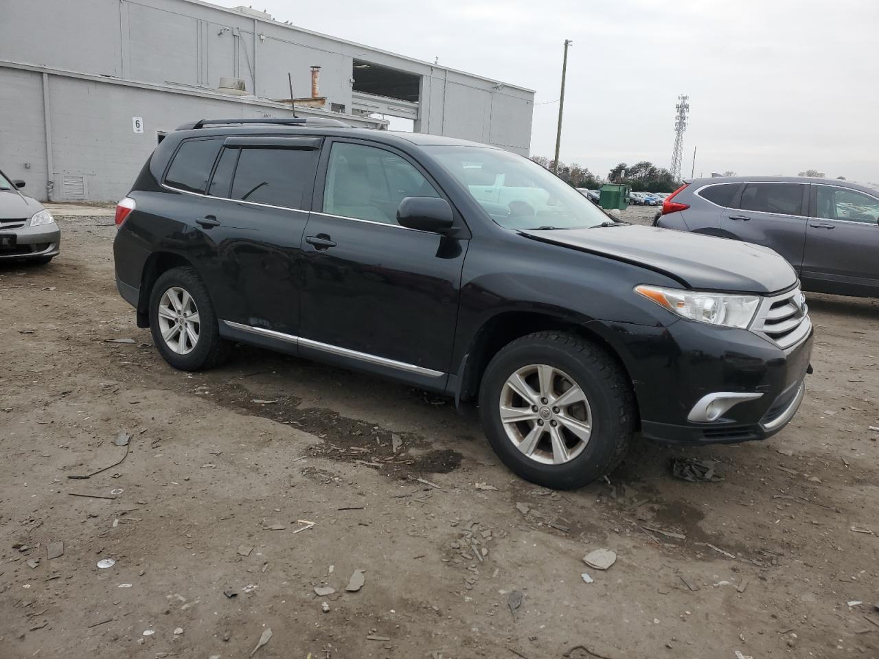 TOYOTA HIGHLANDER BASE