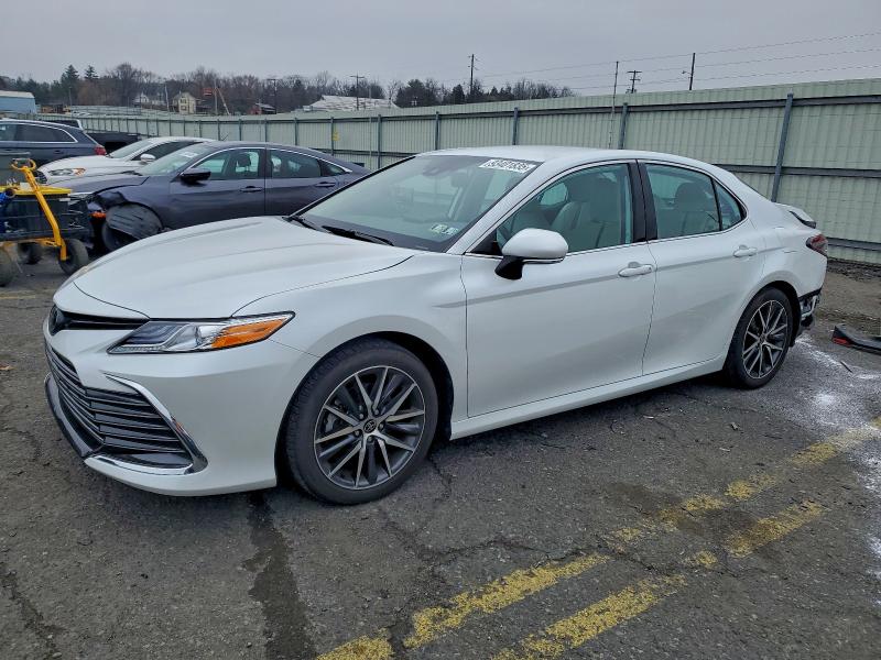 2023 TOYOTA CAMRY XLE #3301746393