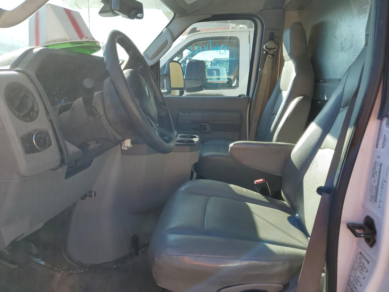 FORD ECONOLINE E350 SUPER DUTY CUTAWAY VAN