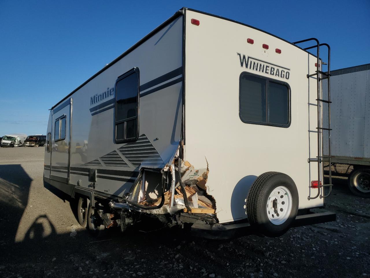 Lot #3292420612 2020 WINNEBAGO MINNIE