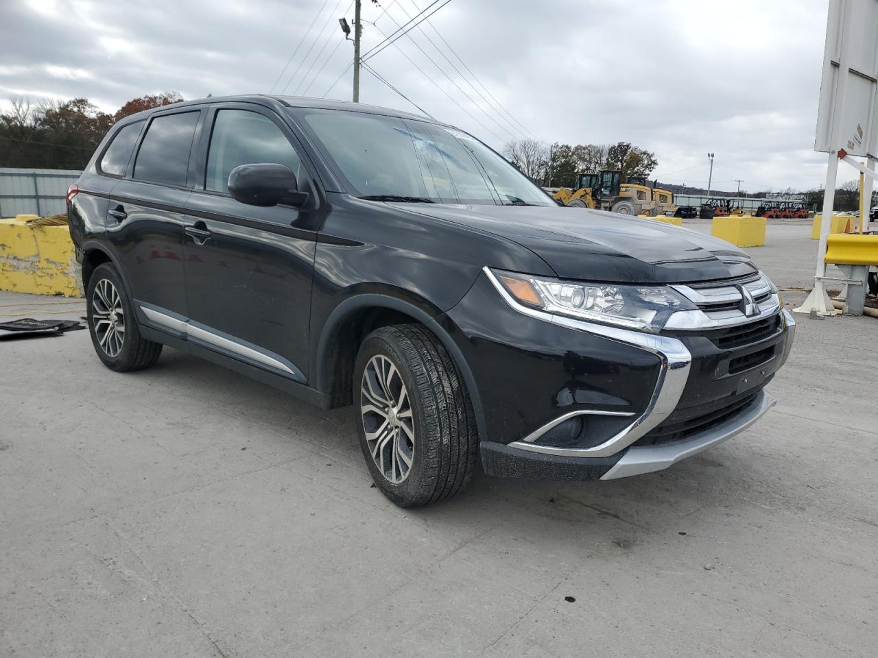MITSUBISHI OUTLANDER ES