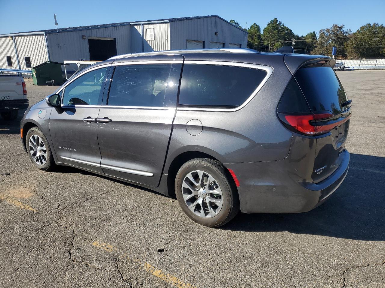 CHRYSLER PACIFICA HYBRID PINNACLE