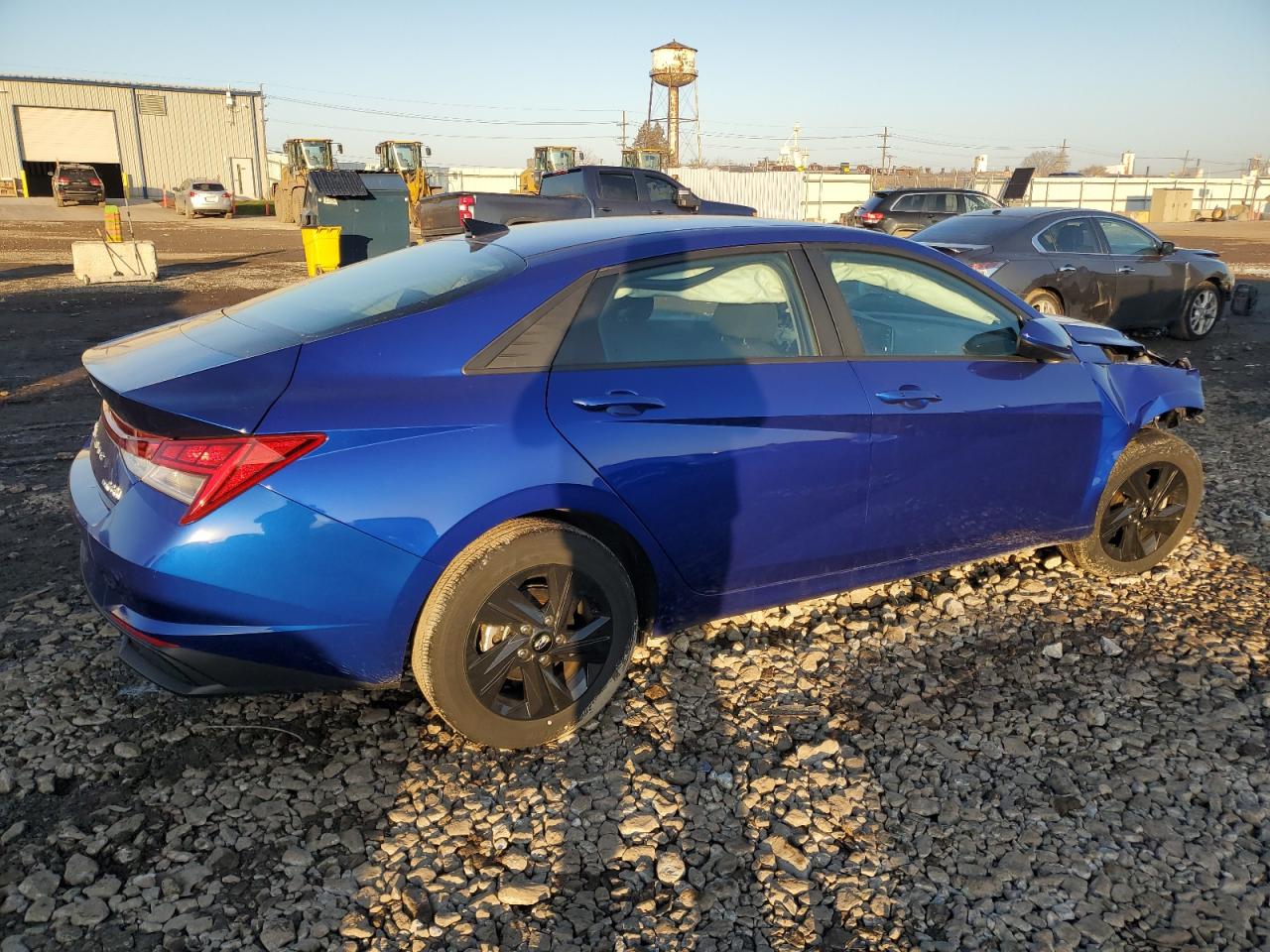 HYUNDAI ELANTRA BLUE