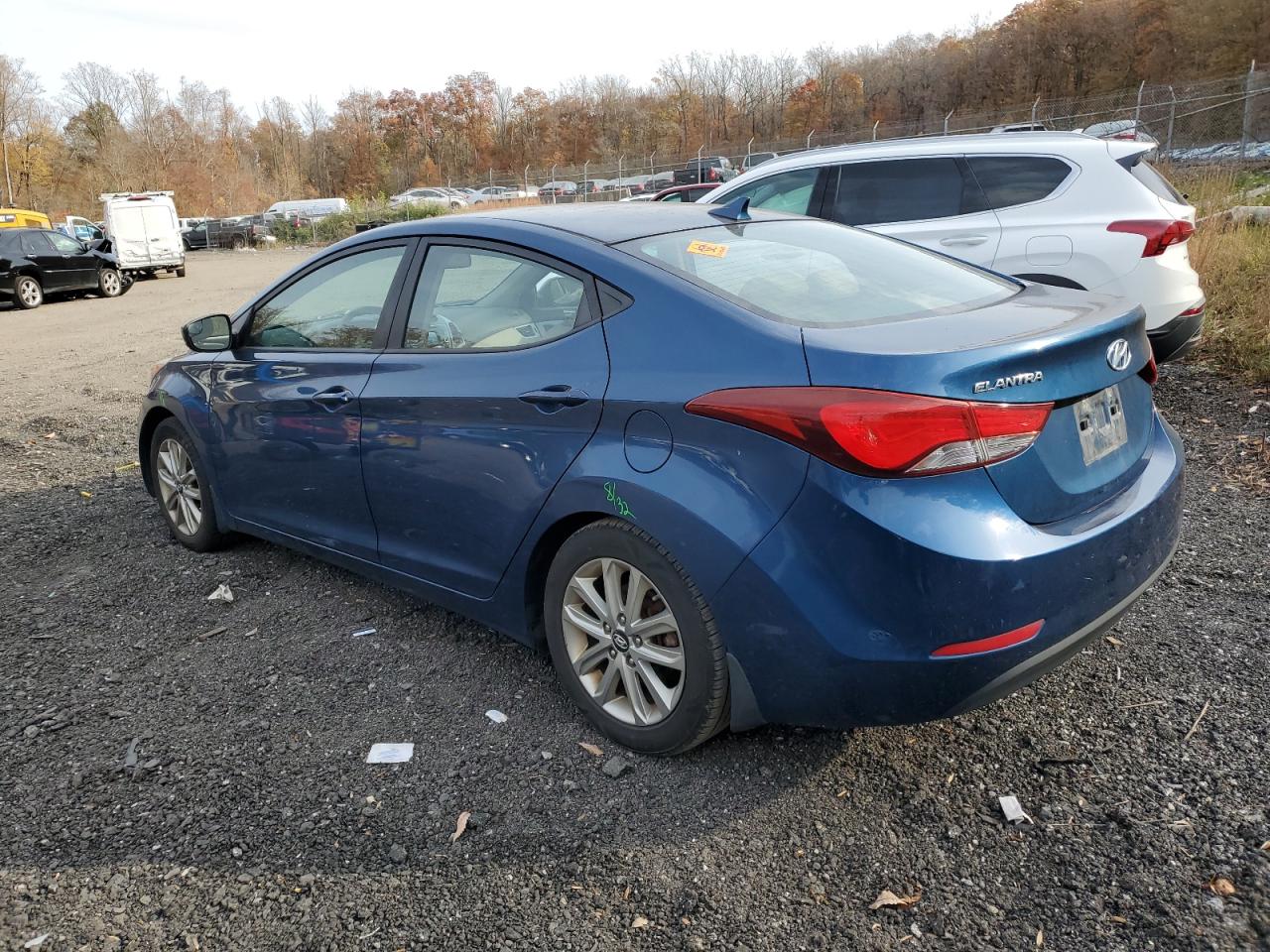HYUNDAI ELANTRA SE