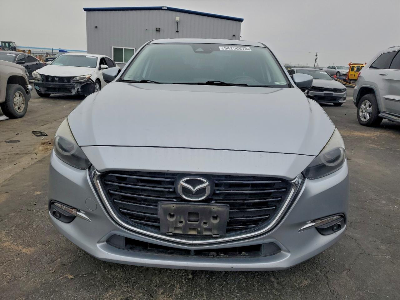MAZDA 3 GRAND TOURING