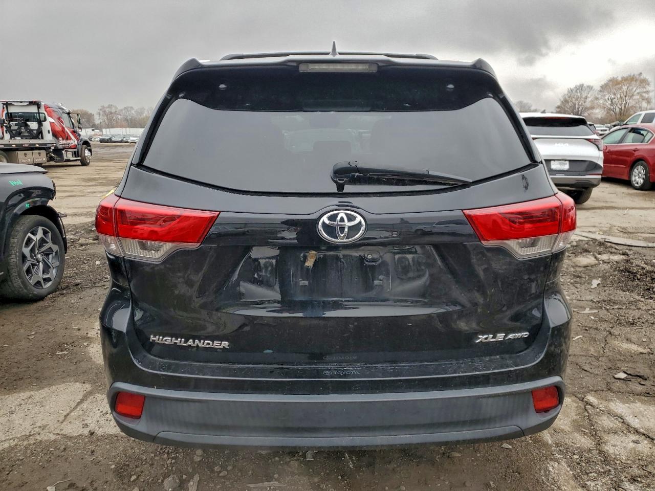 TOYOTA HIGHLANDER SE