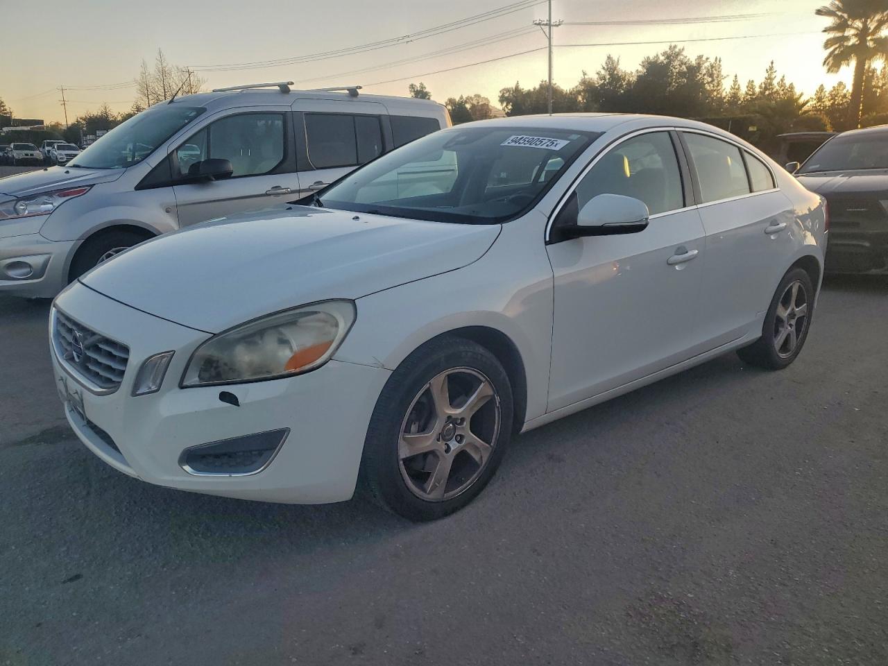 VOLVO S60 T5