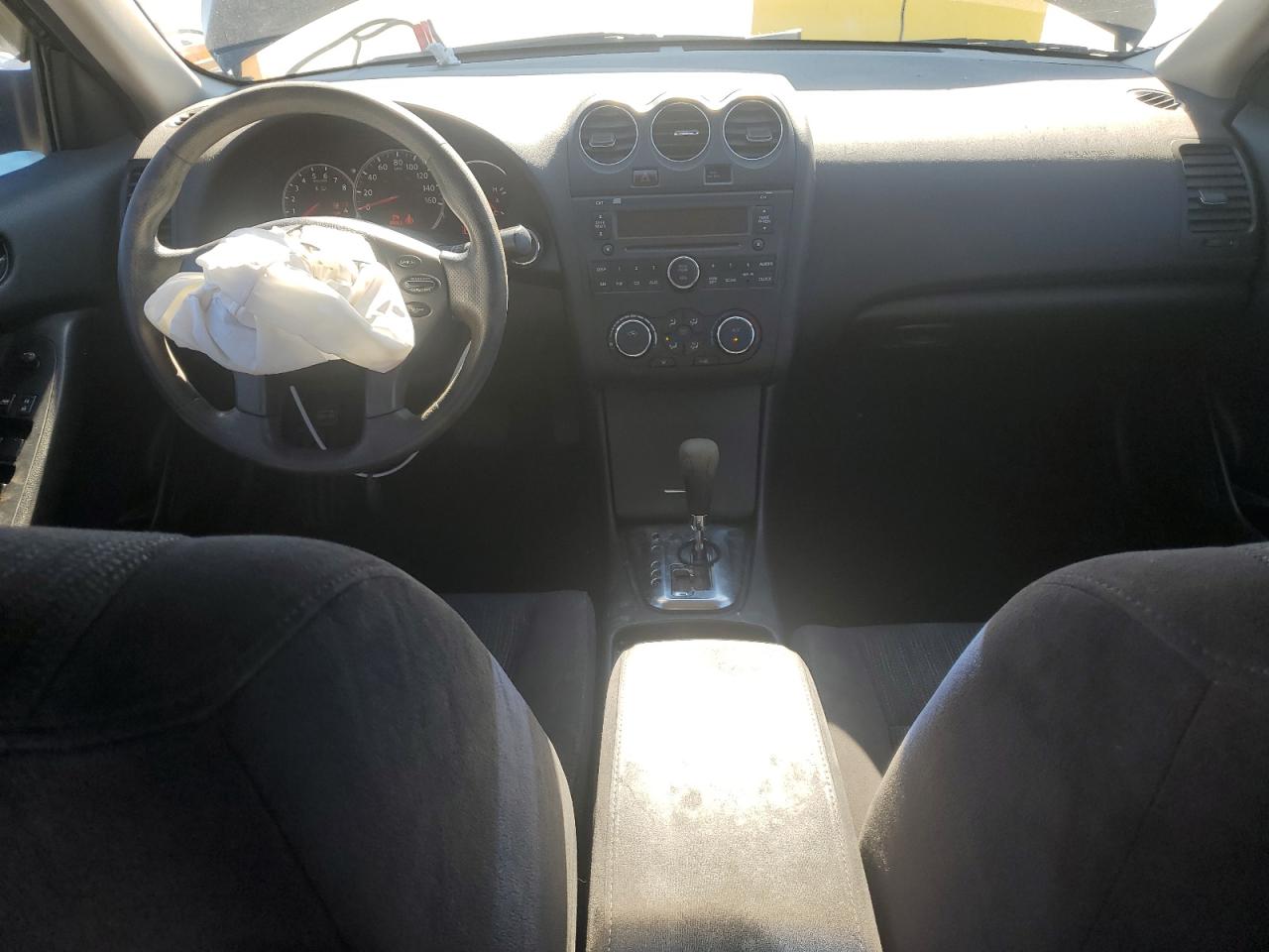 NISSAN ALTIMA BASE