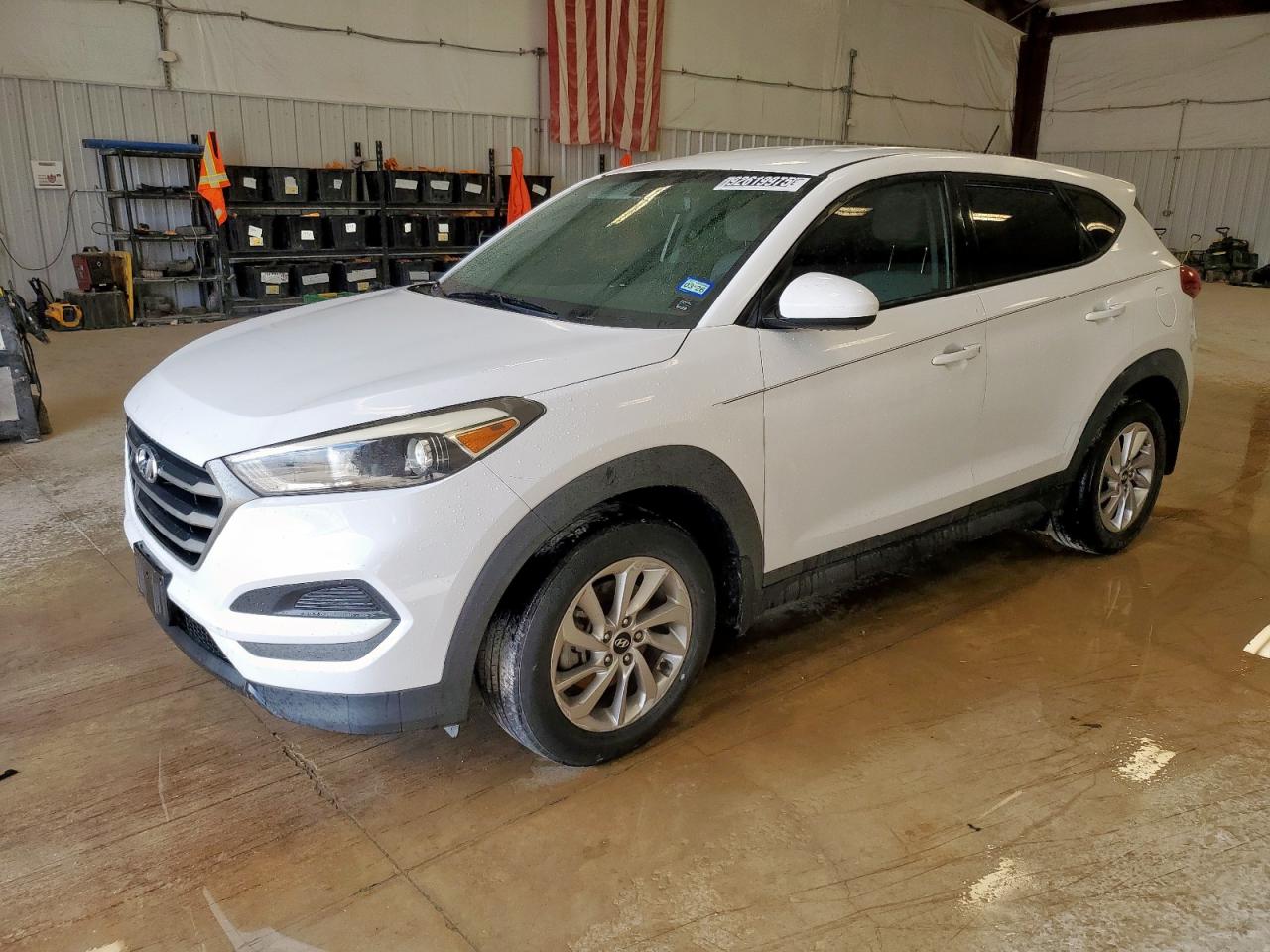 Lot #3312309771 2016 HYUNDAI TUCSON SE