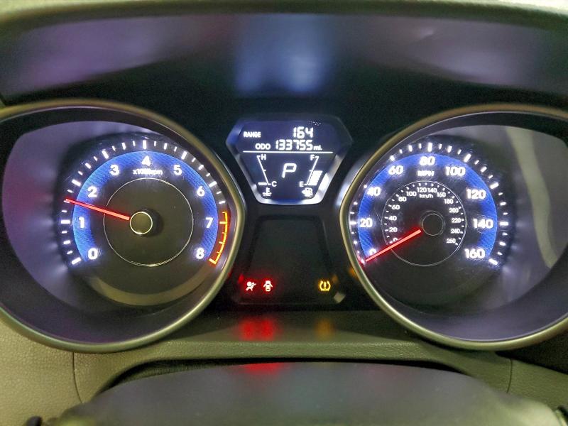 2011 HYUNDAI ELANTRA GL #3305341316