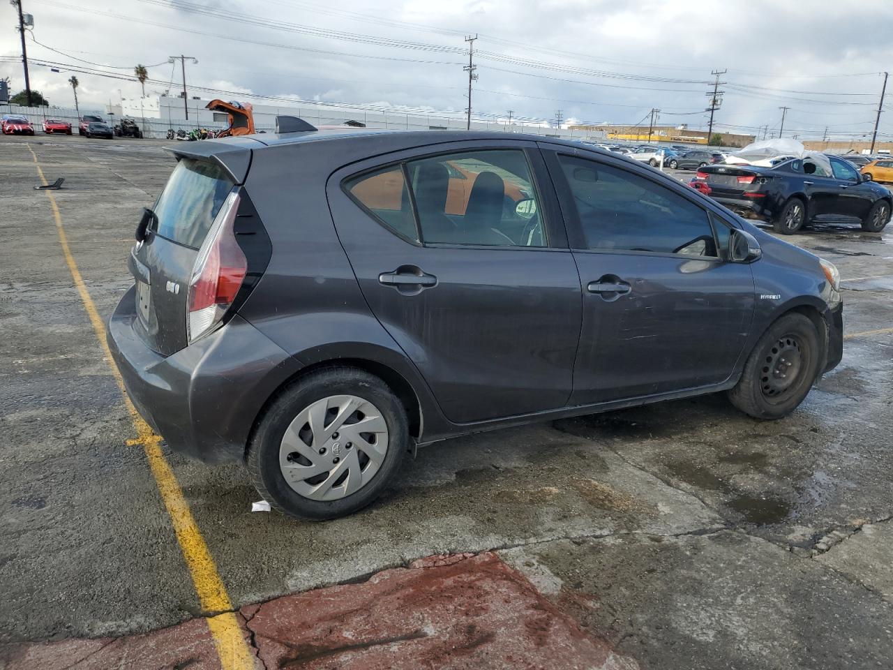 TOYOTA PRIUS C