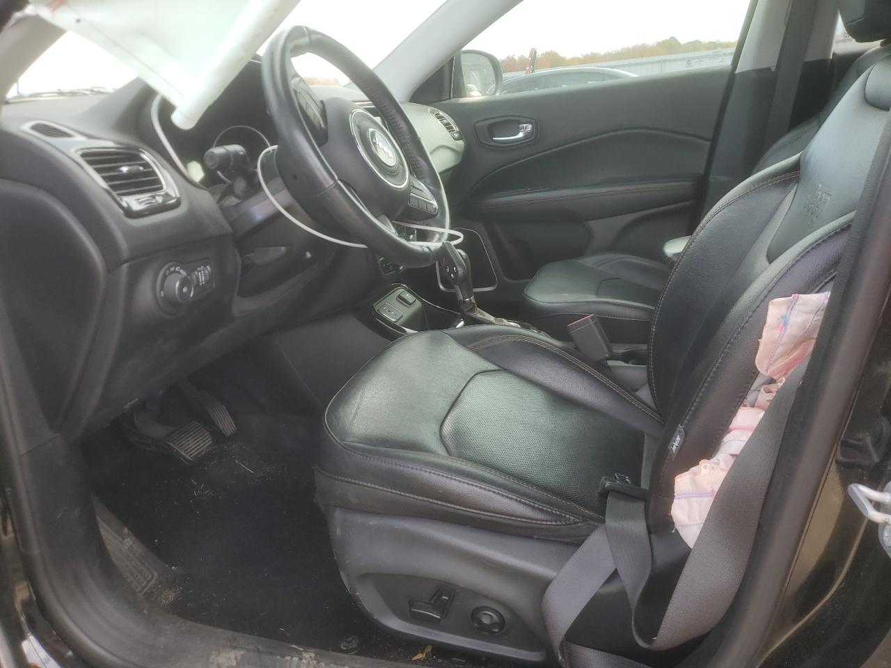 Lot #3302748049 2019 JEEP COMPASS LI