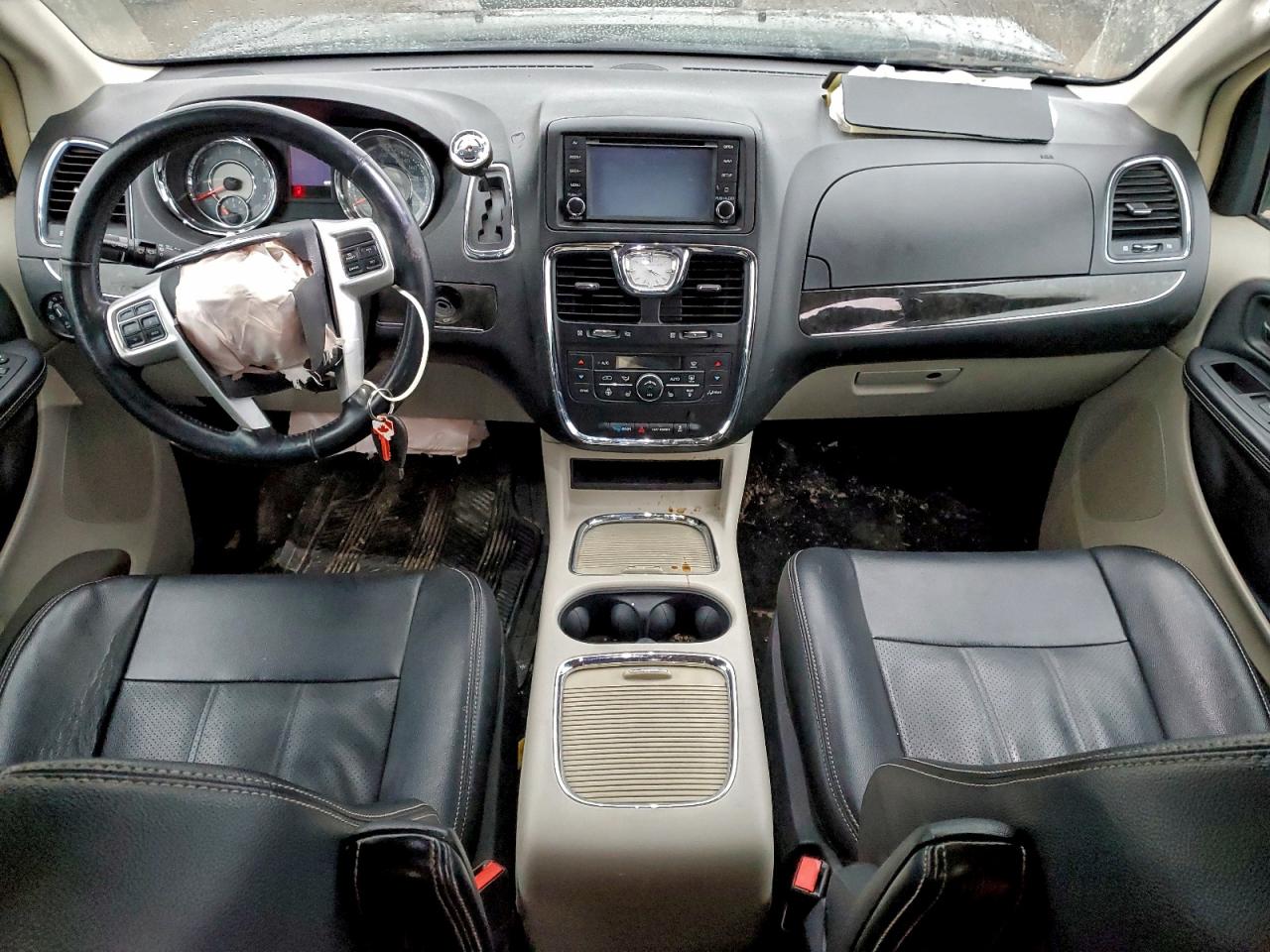 CHRYSLER TOWN & COUNTRY TOURING L