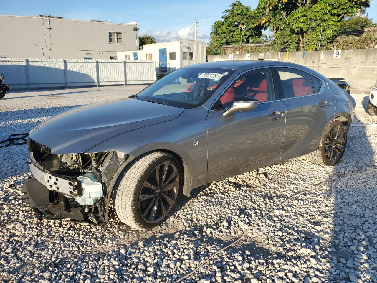 LEXUS IS 350 F SPORT DESIGN