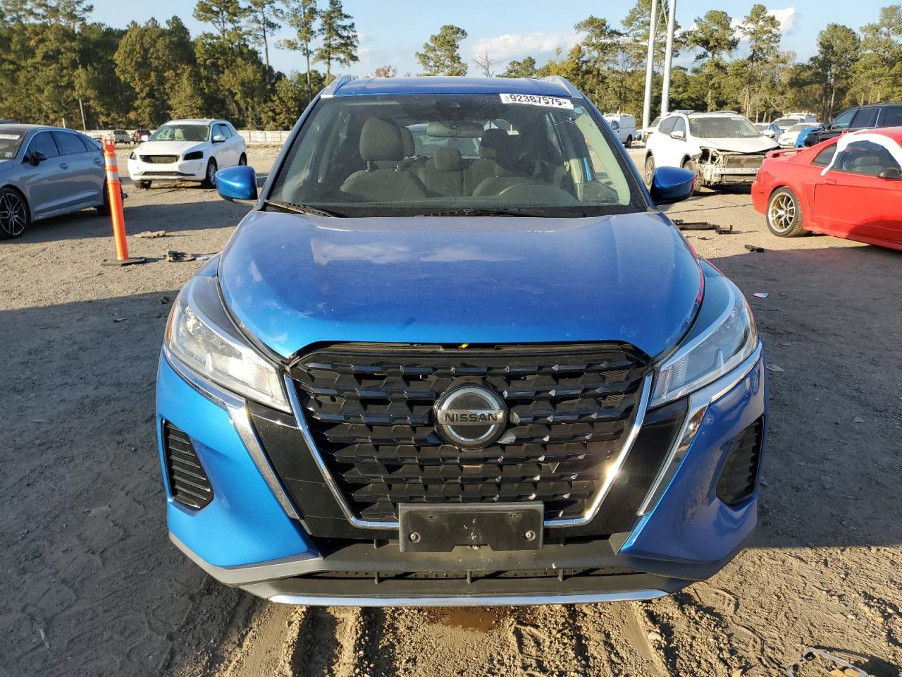 NISSAN KICKS SV
