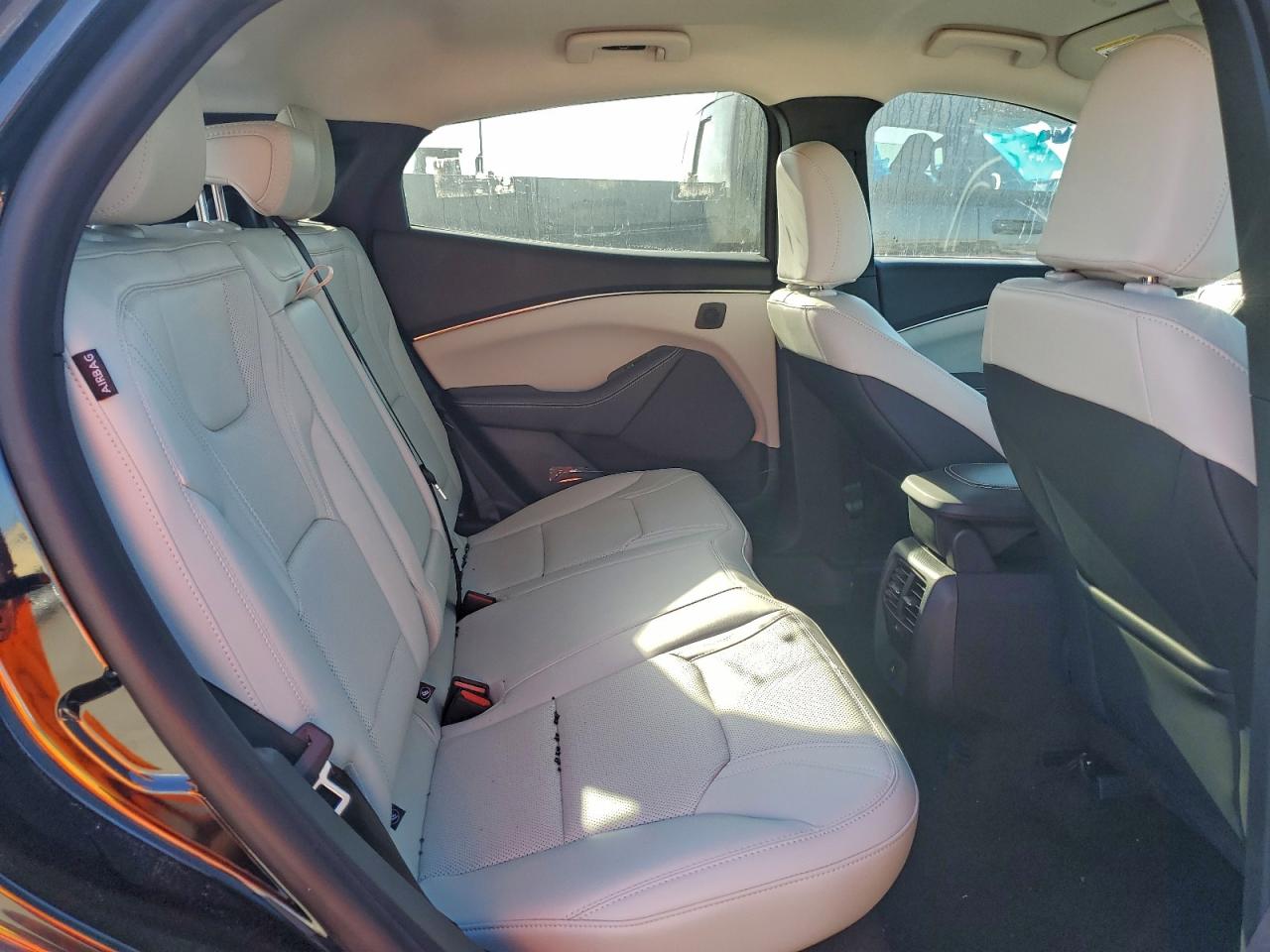 FORD MUSTANG PREMIUM