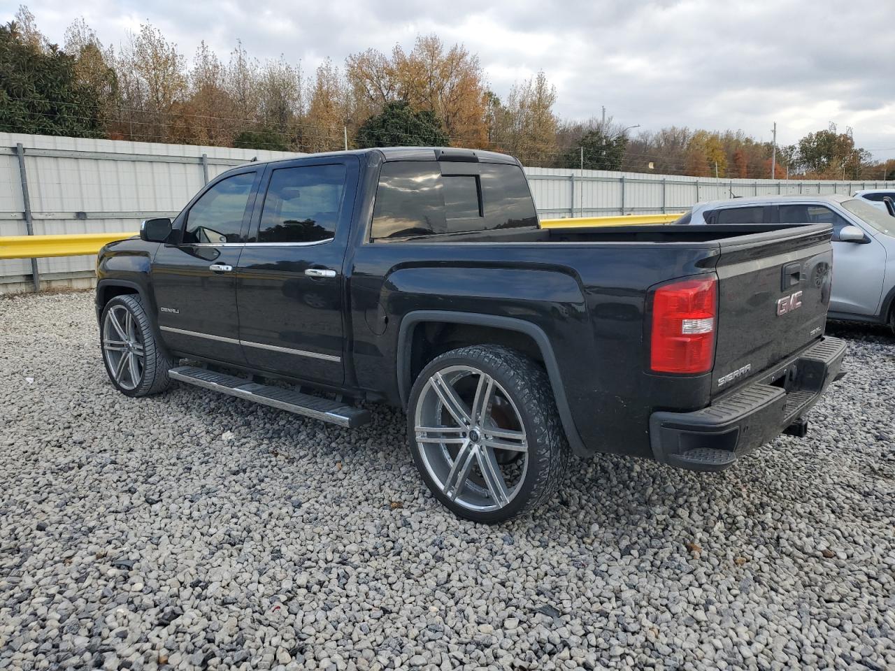 GMC SIERRA C1500 DENALI