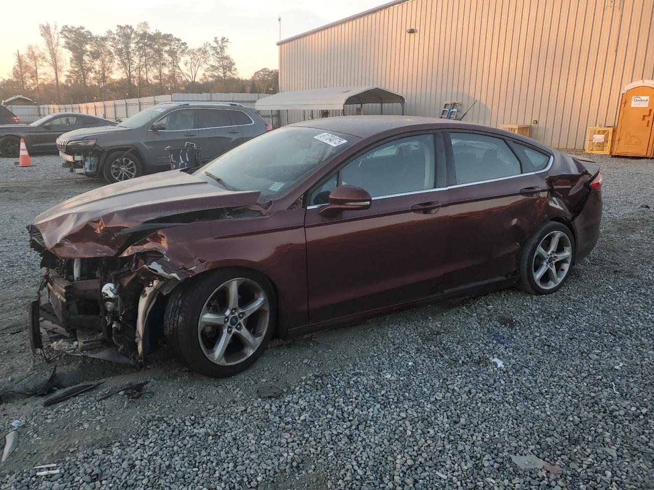 FORD FUSION SE
