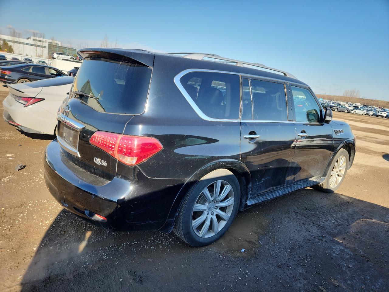 INFINITI QX56