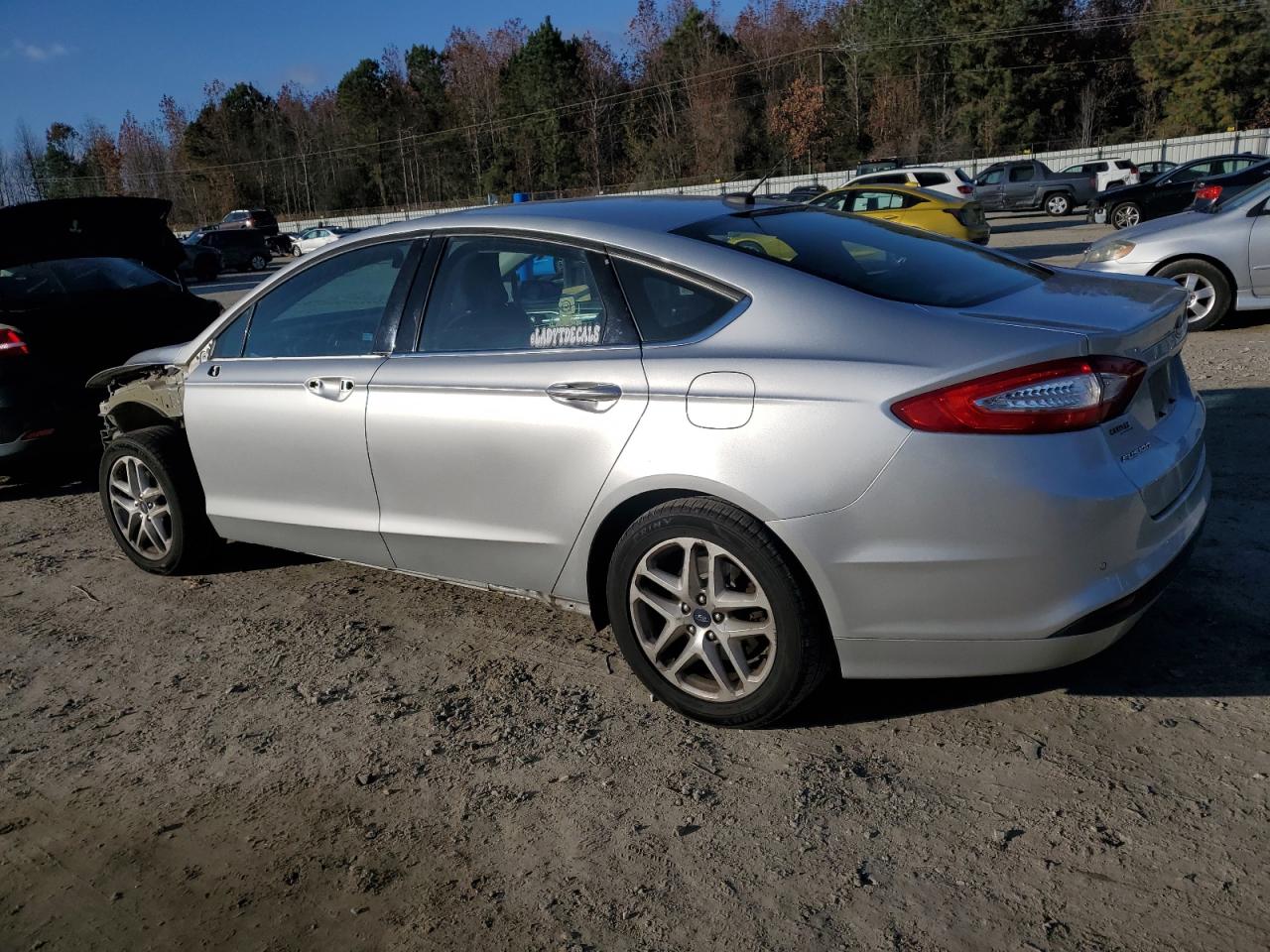 FORD FUSION SE