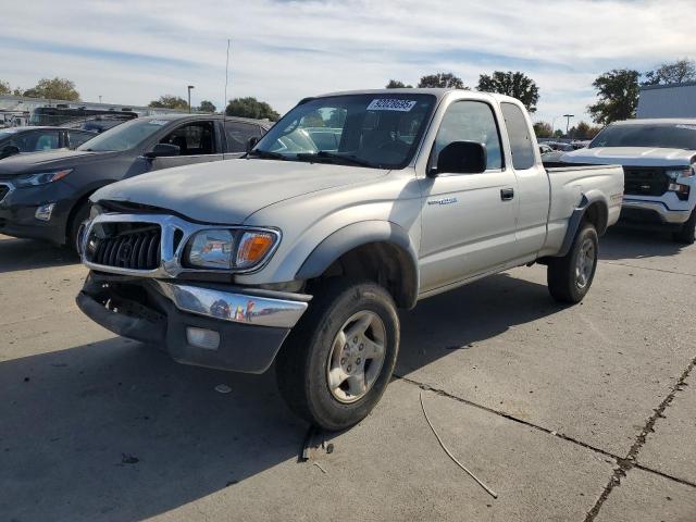 Global Auto Auctions: 2002 TOYOTA TACOMA XTR