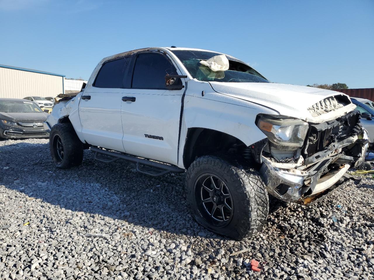 TOYOTA TUNDRA CREWMAX SR5