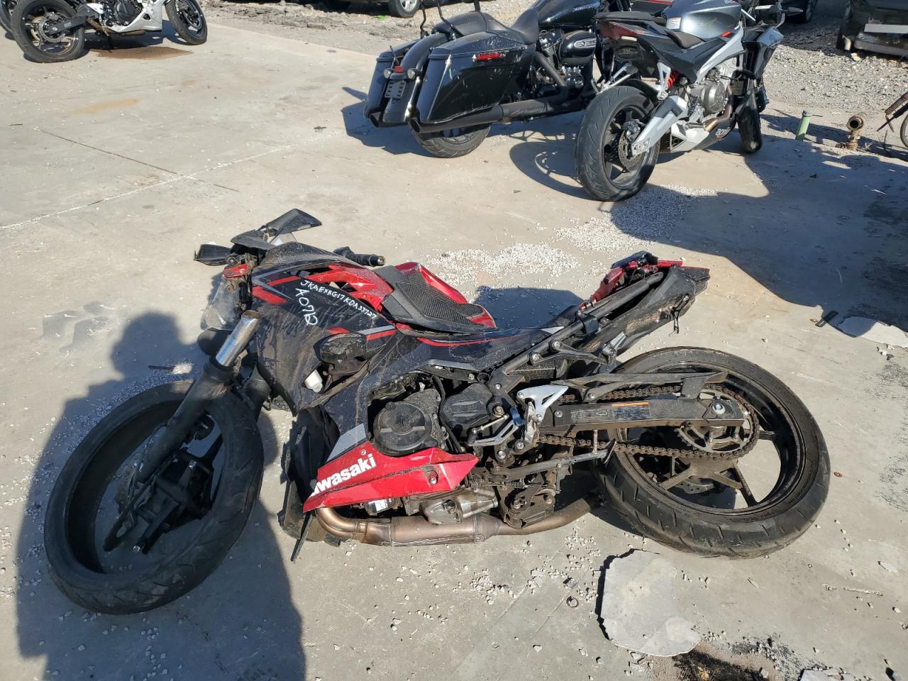 Lot #3294085940 2019 KAWASAKI EX400